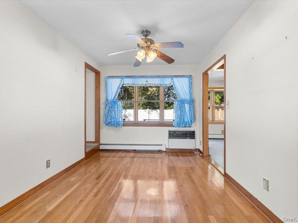 3 Surrey Lane, Bethpage NY 11714
