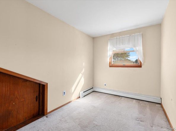 3 Surrey Lane, Bethpage NY 11714