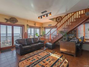 49 Bayview Avenue W, Lindenhurst NY 11757