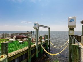 49 Bayview Avenue W, Lindenhurst NY 11757