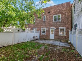 10220 189th Street, Hollis NY 11423