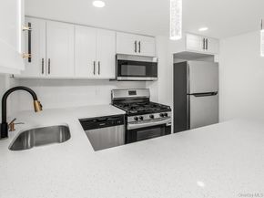 10220 189th Street, Hollis NY 11423