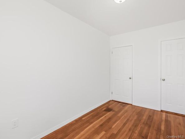 10220 189th Street, Hollis NY 11423