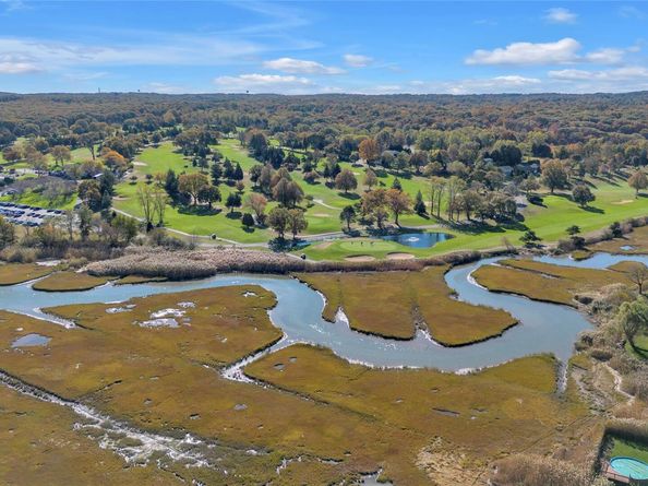 359 Waterside Road, Northport NY 11768