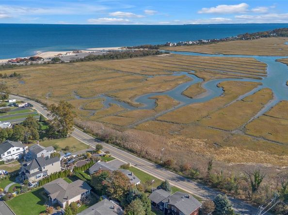 359 Waterside Road, Northport NY 11768