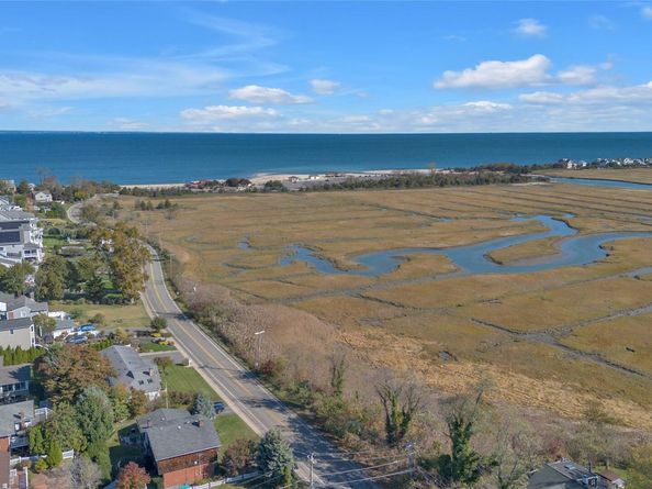 359 Waterside Road, Northport NY 11768