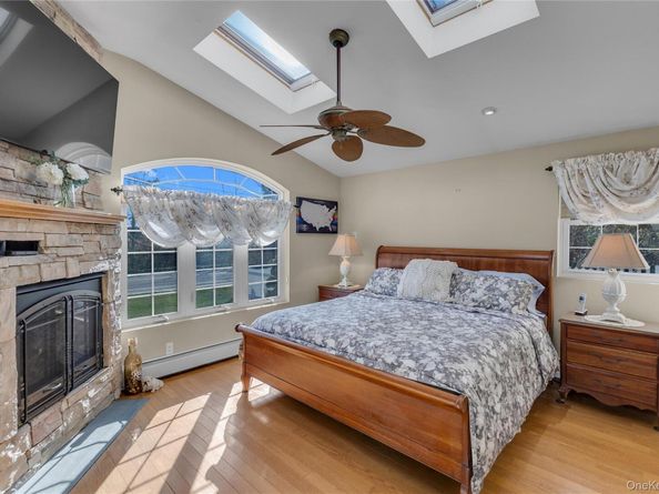 359 Waterside Road, Northport NY 11768