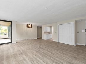 7-25 166 St 2B, Beechhurst NY 11357