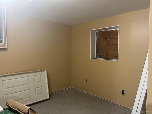 3940 DeRemier Avenue, Bronx NY 10466