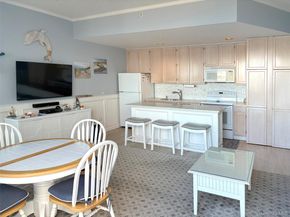 250 Dune 120, Westhampton Beach NY 11978