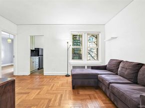 48-50 44th st 4E, Woodside NY 11377