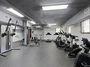 48-50 44th st 4E, Woodside NY 11377