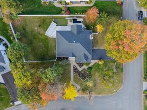 21 Pine Edge Place, Dix Hills NY 11746