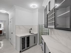 21 Pine Edge Place, Dix Hills NY 11746