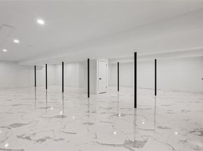 21 Pine Edge Place, Dix Hills NY 11746