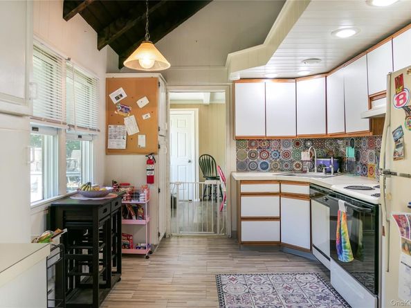 118 Hedges Avenue, East Patchogue NY 11772