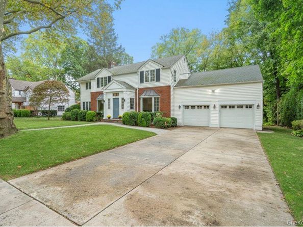 12 Chester Drive, Great Neck NY 11021