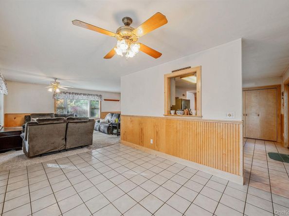 484 Brookhaven Avenue, Riverhead NY 11901
