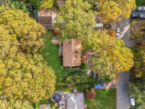 484 Brookhaven Avenue, Riverhead NY 11901