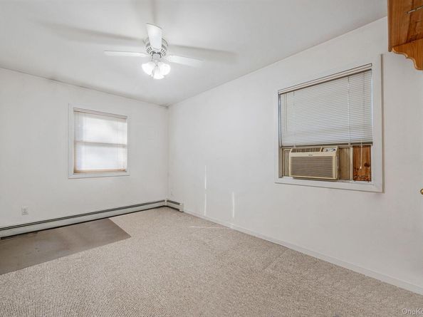 484 Brookhaven Avenue, Riverhead NY 11901