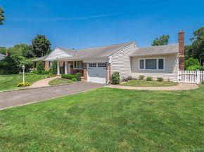 14 Harbor Lane, Glen Head NY 11545