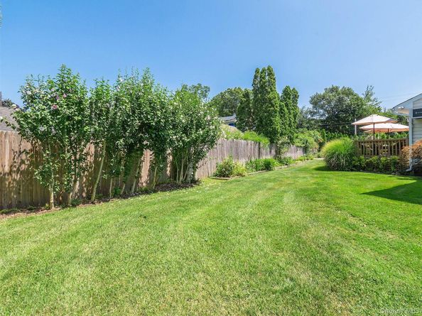 14 Harbor Lane, Glen Head NY 11545