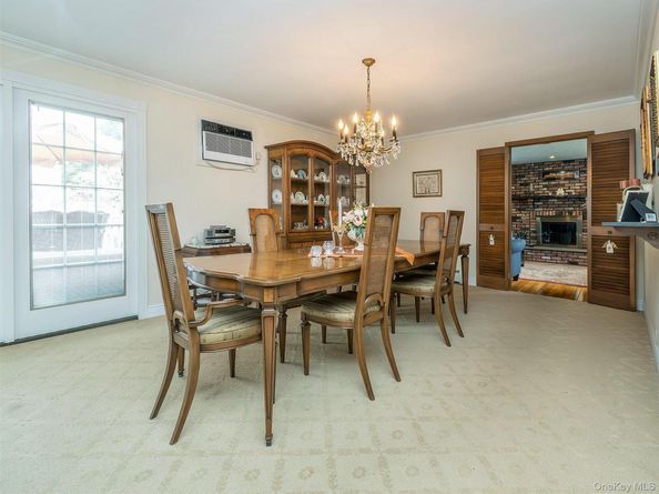 14 Harbor Lane, Glen Head NY 11545