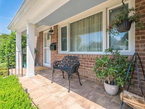 14 Harbor Lane, Glen Head NY 11545