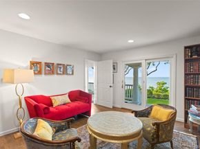 15 Stephans Path, Port Jefferson NY 11777