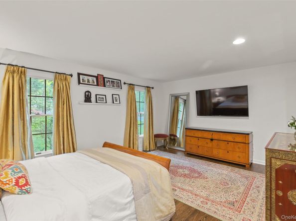15 Stephans Path, Port Jefferson NY 11777