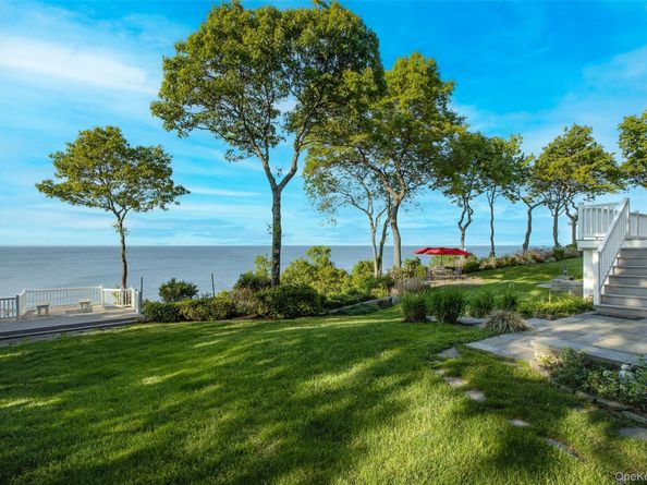 15 Stephans Path, Port Jefferson NY 11777
