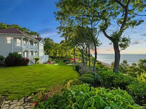 15 Stephans Path, Port Jefferson NY 11777