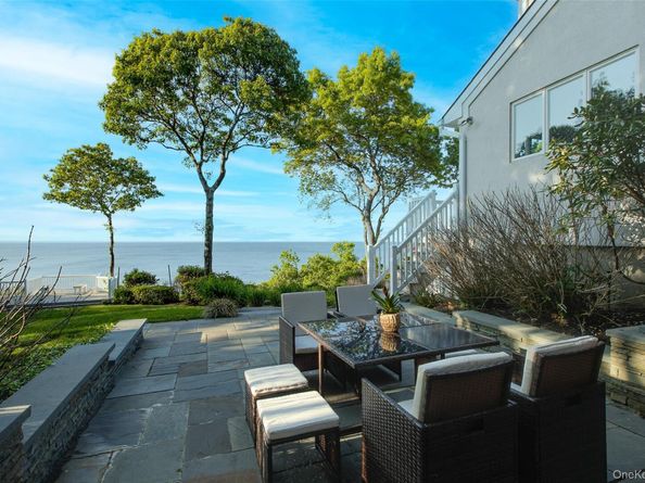15 Stephans Path, Port Jefferson NY 11777