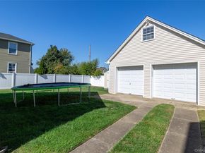 19 Teneyck Avenue, Valley Stream NY 11580
