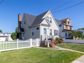 19 Teneyck Avenue, Valley Stream NY 11580