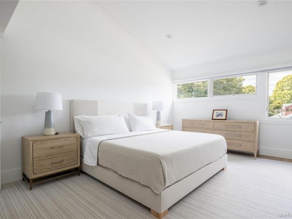 514 Pantigo Road 16, East Hampton NY 11937