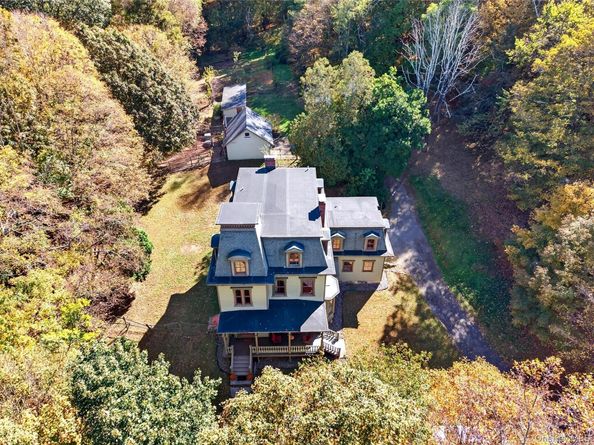 250 Route 100, Mount Kisco NY 10549