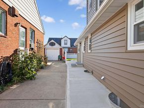 1098 Russell Street, Franklin Square NY 11010