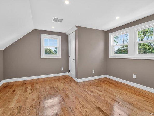 1098 Russell Street, Franklin Square NY 11010