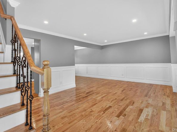 1098 Russell Street, Franklin Square NY 11010