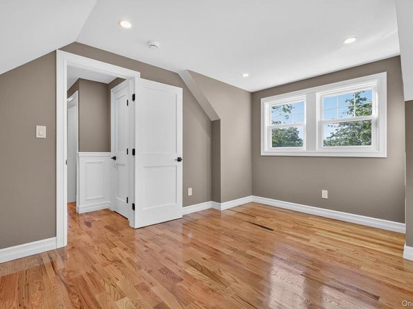 1098 Russell Street, Franklin Square NY 11010