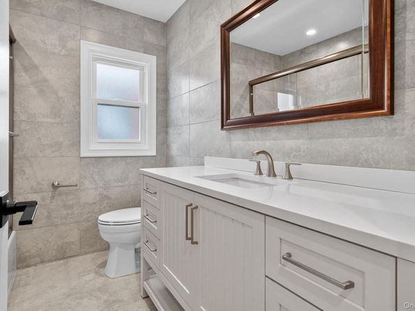 1098 Russell Street, Franklin Square NY 11010