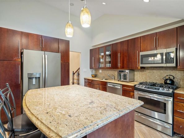 240 Wyngate Drive, Massapequa NY 11758