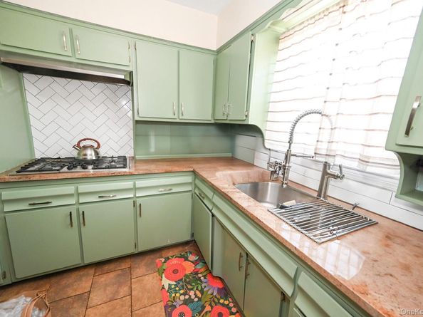 8223 Caldwell Avenue, Middle Village NY 11379