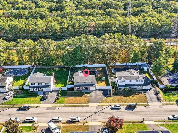 149 Avenue C, Holbrook NY 11741