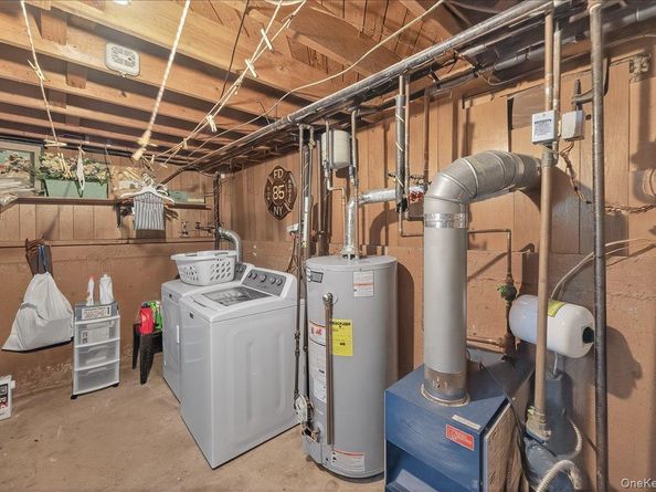 149 Avenue C, Holbrook NY 11741