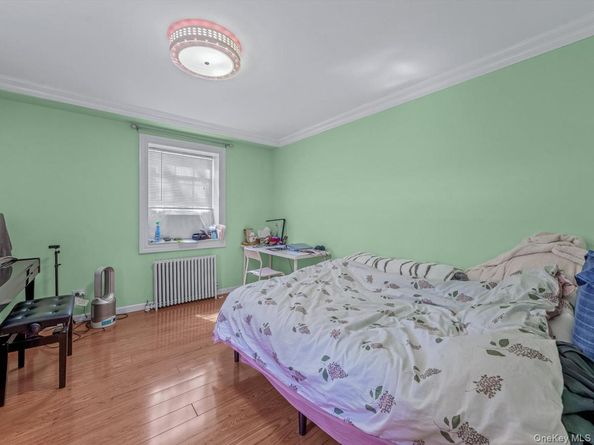 147-11 79th Avenue 1N, Kew Garden Hills NY 11367