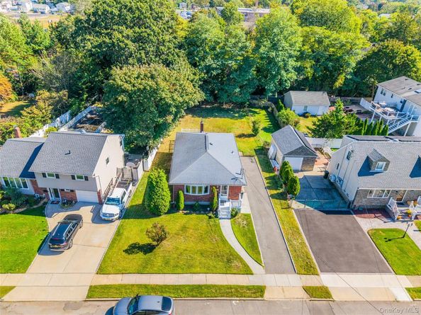 1253 Raymond Road, North Bellmore NY 11710