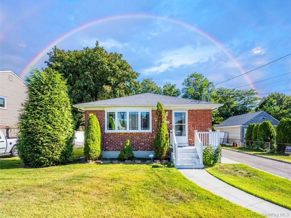 1253 Raymond Road, North Bellmore NY 11710