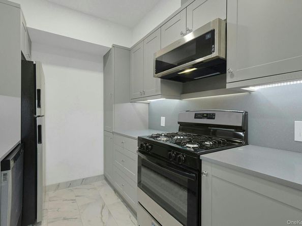 66 Crisfield Street 3Y, Yonkers NY 10710